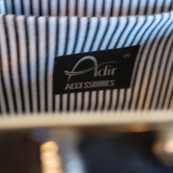 CLUTCH PURSE - Picture 3 of 4